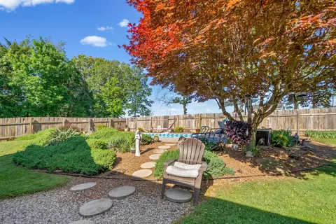 4003 S Windsor Ct, Springfield, TN 37172