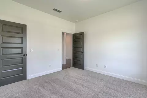 Bedroom - 5525 Sinclair St, Murfreesboro, TN 37127 photo 4 of 10