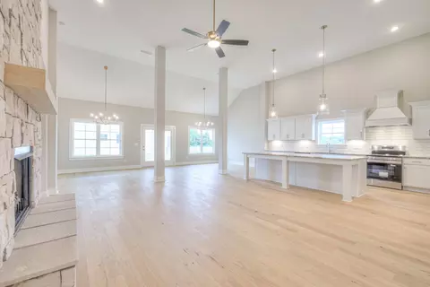 Living - 5536 Sinclair Ct, Murfreesboro, TN 37127 photo 1 of 6