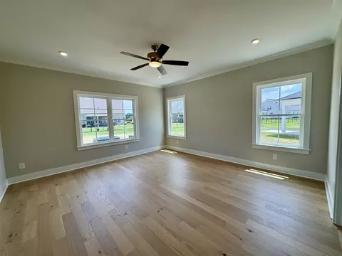 Living - 5516 Sinclair St, Murfreesboro, TN 37127 photo 1 of 1