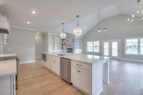 Kitchen - 5529 Sinclair St, Murfreesboro, TN 37127 photo 4 of 7