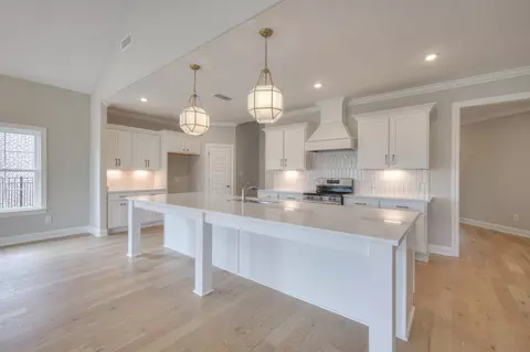 Kitchen - 5529 Sinclair St, Murfreesboro, TN 37127 photo 7 of 7