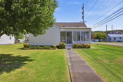 618 Carden Ave, Rossville, GA 30741