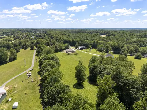 694 Nels Adams Rd, Dickson, TN 37055
