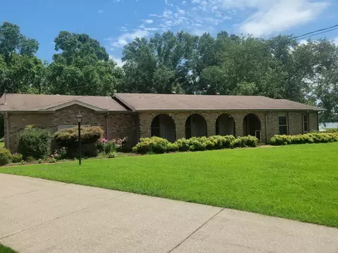 110 Meadowlake Ct, Hendersonville, TN 37075