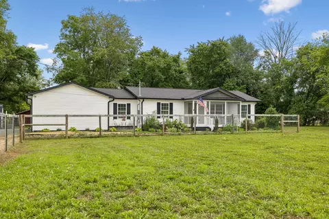 6782 Woodbury Pike, Murfreesboro, TN 37127