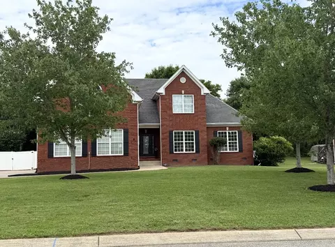 1115 Kacie Dr, Pleasant View, TN 37146