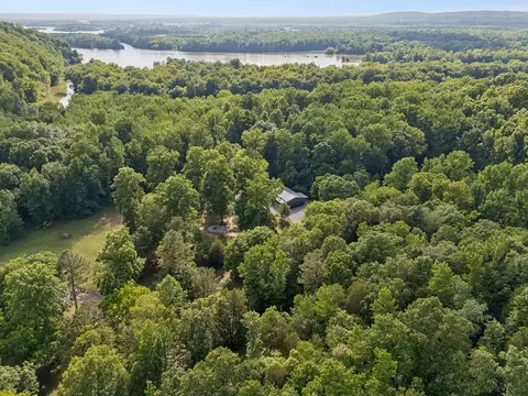 1343 Chalk Hollow Ln, Waverly, TN 37185