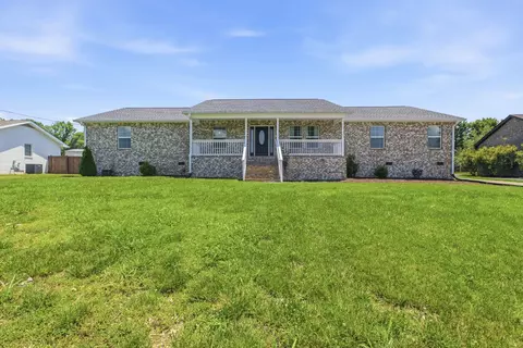 505 Stonehenge Dr, Lebanon, TN 37090