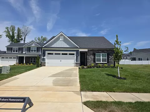 604 Silver Trce, White House, TN 37188