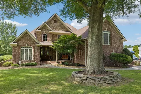 1405 Drakes Creek Rd, Hendersonville, TN 37075