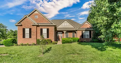 217 Gray Hawk Trl, Clarksville, TN 37043