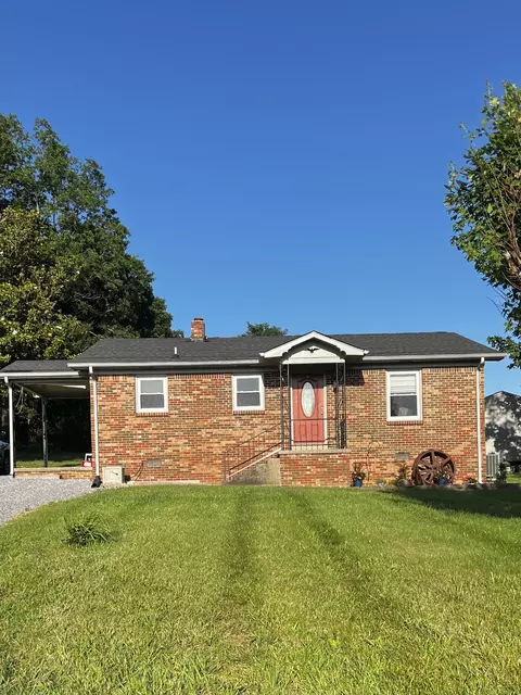 160 Blackey Bandy Rd, Bethpage, TN 37022