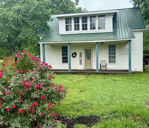 1935 Buster Collins Rd, Kenton, TN 38233