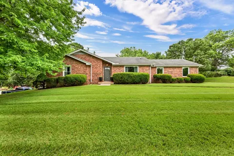 3056 Williamsburg Rd, Clarksville, TN 37043