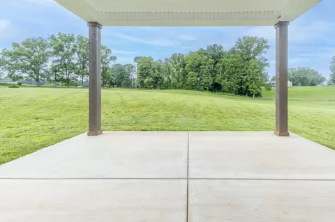 Exterior - 2094 Beverly Ct, Springfield, TN 37172 photo 2 of 2