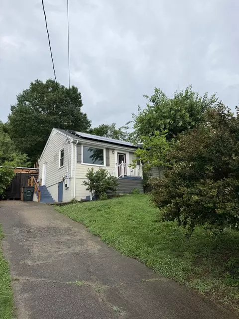 204 Sentinel Dr, Nashville, TN 37209