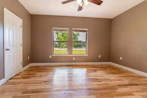 Bedroom - 4760 Us-411, Ocoee, TN 37361 photo 5 of 10