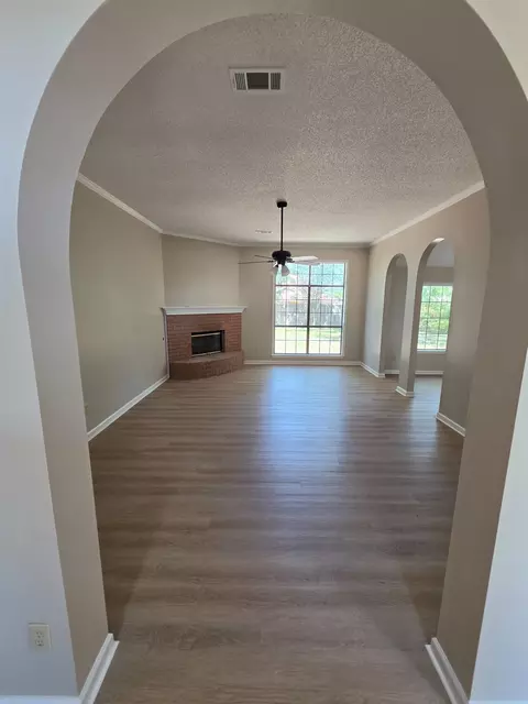 5570 Patsy Cir, Memphis, TN 38125 photo 3