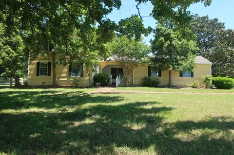 196 Hickory Ln, Fulton, KY 42041