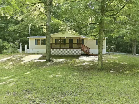 565 Clint Flowers Rd, Mcewen, TN 37101