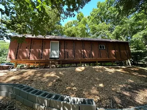 684 Eva Flatwoods Rd, Eva, TN 38333
