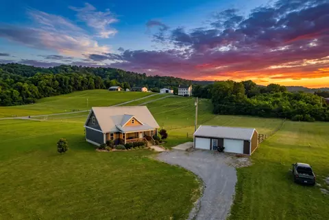 425 Hickman Rd, Liberty, TN 37095
