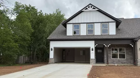 1421 Suzanne Dr, Murfreesboro, TN 37128