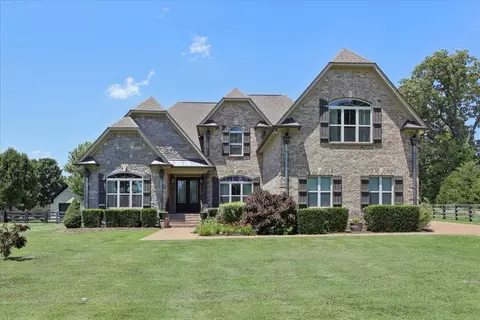 239 Cherokee Dock Rd, Lebanon, TN 37087