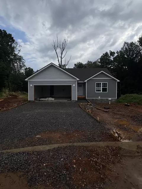 333 Tisha Ct, Clarksville, TN 37042