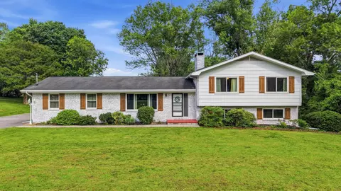 2100 Peerless Rd NW, Cleveland, TN 37311