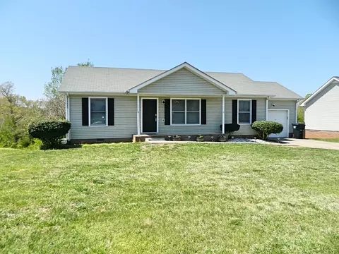 1340 Chucker Dr, Clarksville, TN 37042