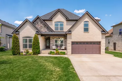 5033 Lady Thatcher Dr, Murfreesboro, TN 37129