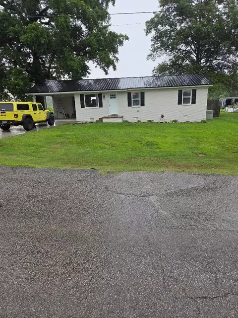 53 Scarbrough East Ave, Friendship, TN 38034
