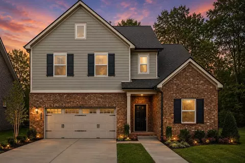 390 Triple Crown Cir, Gallatin, TN 37066