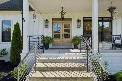 Exterior - 225 Derby Ln, Franklin, TN 37069 photo 5 of 21