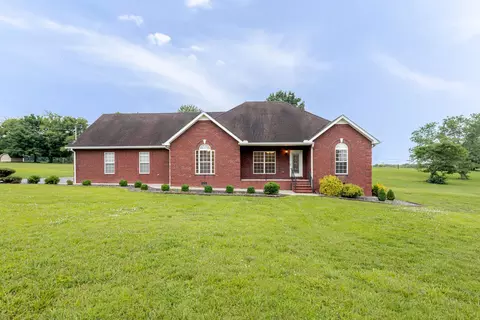 104 Redbud Dr, Shelbyville, TN 37160