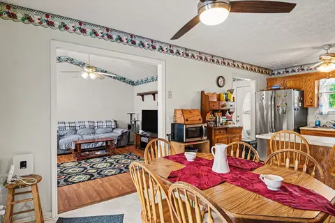 Dining - 105 Brookside Pt, Springfield, TN 37172 photo 2 of 3