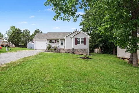 Exterior - 105 Brookside Pt, Springfield, TN 37172 photo 2 of 5