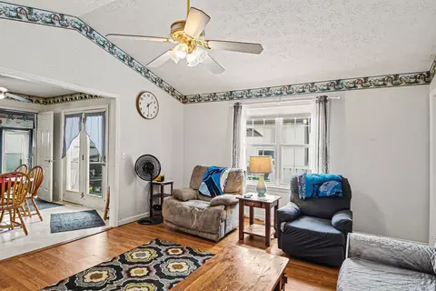 Living - 105 Brookside Pt, Springfield, TN 37172 photo 2 of 2