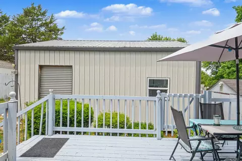 Exterior - 105 Brookside Pt, Springfield, TN 37172 photo 4 of 5