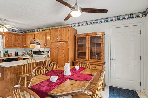 Dining - 105 Brookside Pt, Springfield, TN 37172 photo 1 of 3