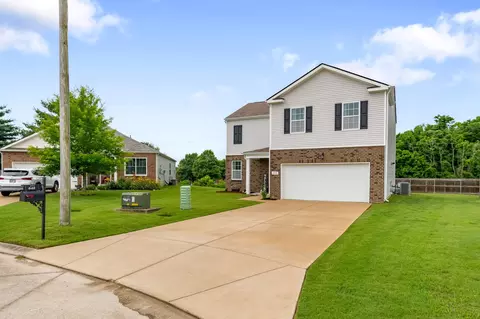 648 Prominence Rd, Columbia, TN 38401