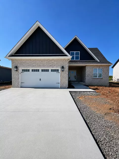 230 Low Plains Ln, Clarksville, TN 37043