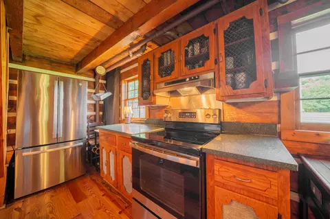 Kitchen - 500 Case Rd, Prospect, TN 38477 photo 3 of 4