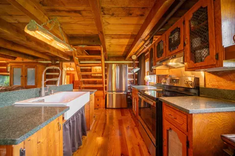 Kitchen - 500 Case Rd, Prospect, TN 38477 photo 2 of 4