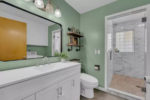 Bath - 120 Boyd St, Morrison, TN 37357 photo 3 of 4