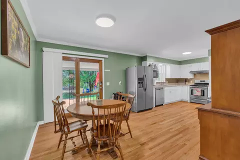 Dining - 120 Boyd St, Morrison, TN 37357 photo 2 of 2