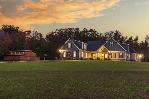 2419 Welch Rd, Soddy Daisy, TN 37379