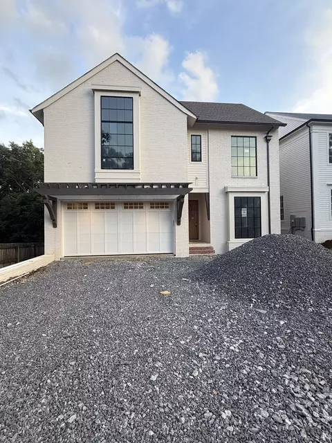 1131 Maplehurst Ln, Nashville, TN 37204